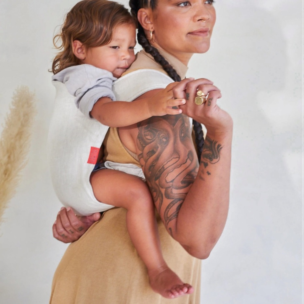 New in box Sakura Bloom Onbuhimo Flax baby carrier